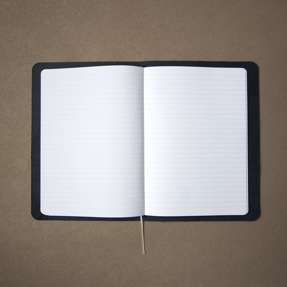 Lined (6 mm) page, in the leather cover